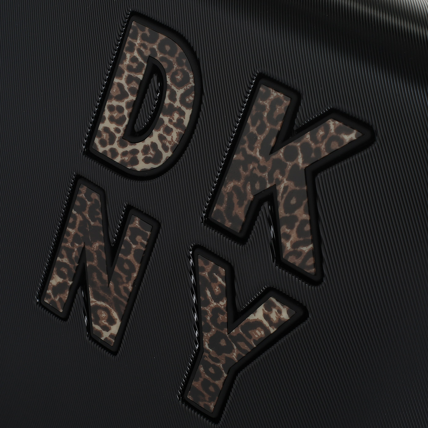 Чемодан средний M из ABS-пластика с кодовым замком DKNY DKNY-334 Seduction