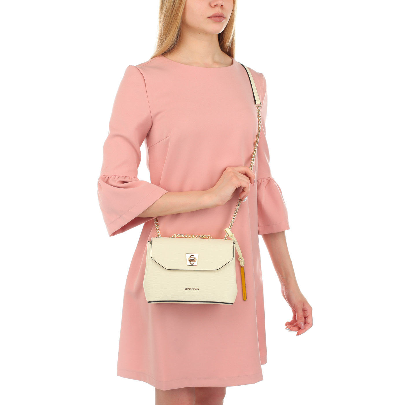Женская сафьяновая сумочка с ремешком Cromia Mina