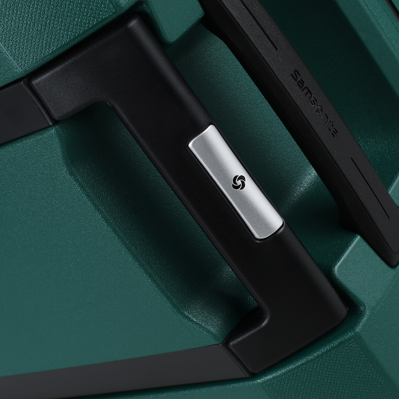 Чемодан большой L из полипропилена Samsonite Essens