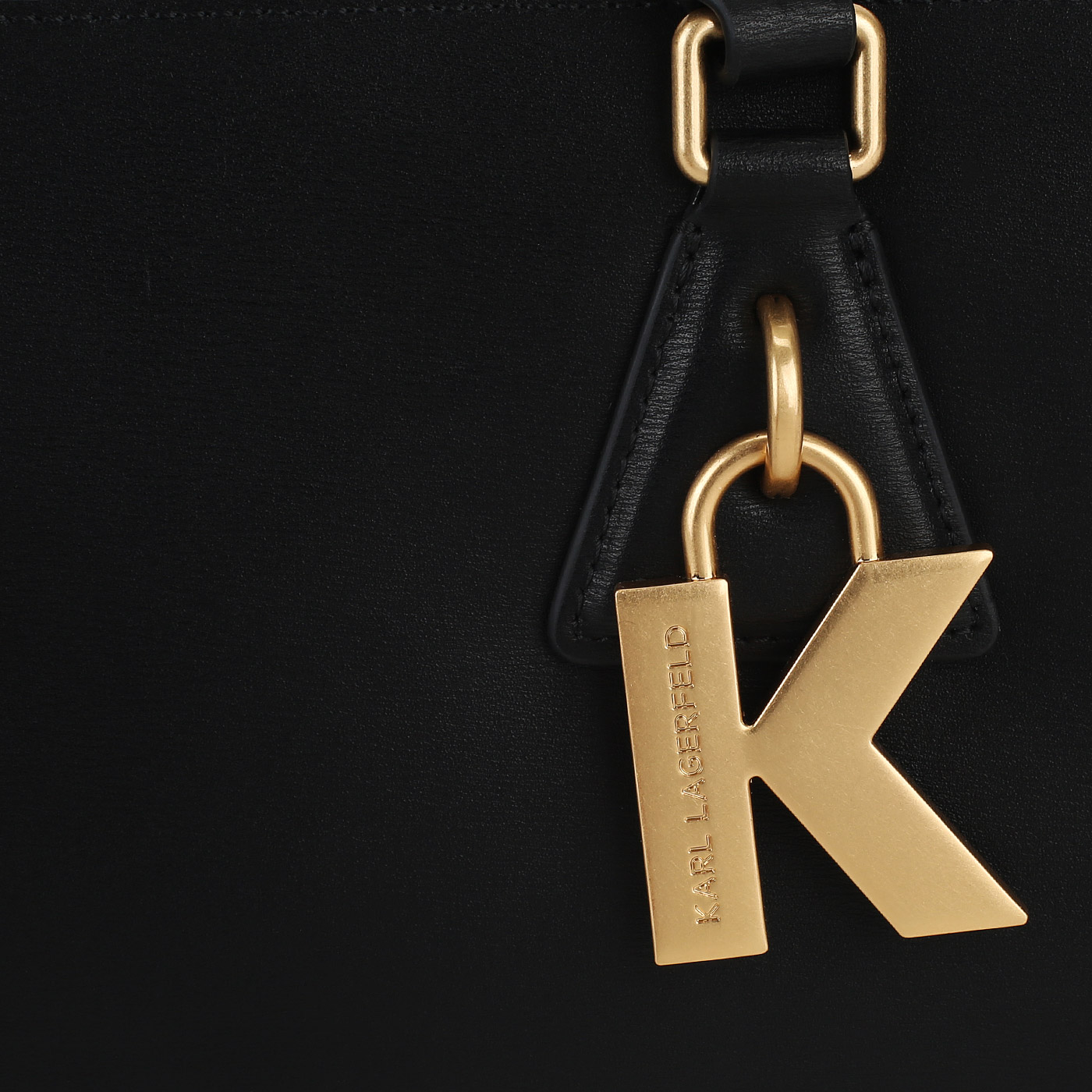 Кожаная сумка Karl Lagerfeld Lock