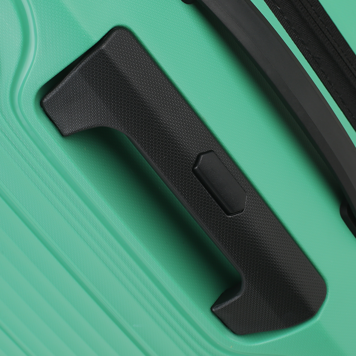 Чемодан большой L из полипропилена Eberhart Wave